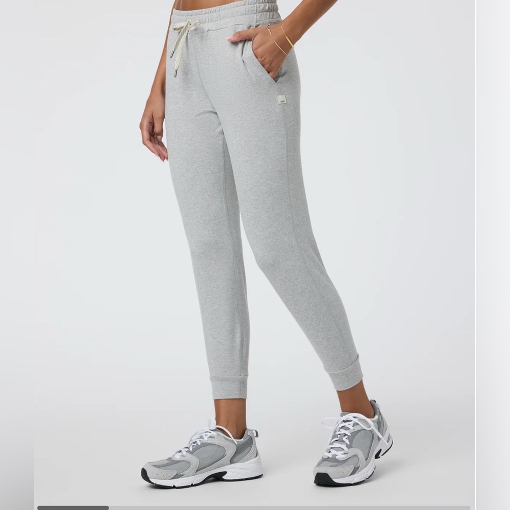 NWT Brand New Vuori Performance Jogger